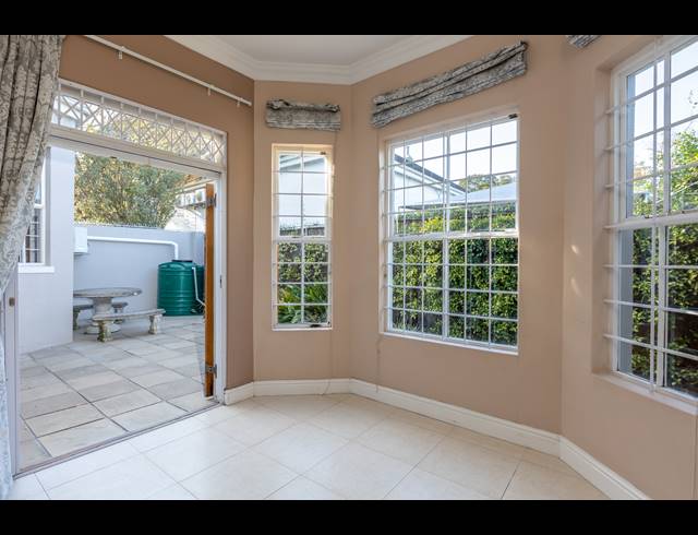 2 BEDROOM TOWNHOUSE SOLD IN CLAREMONT
